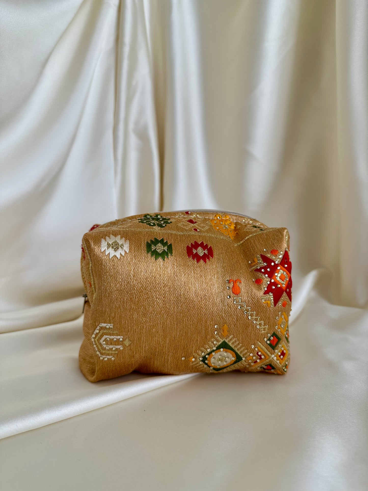 Broderies kabyles petite trousse