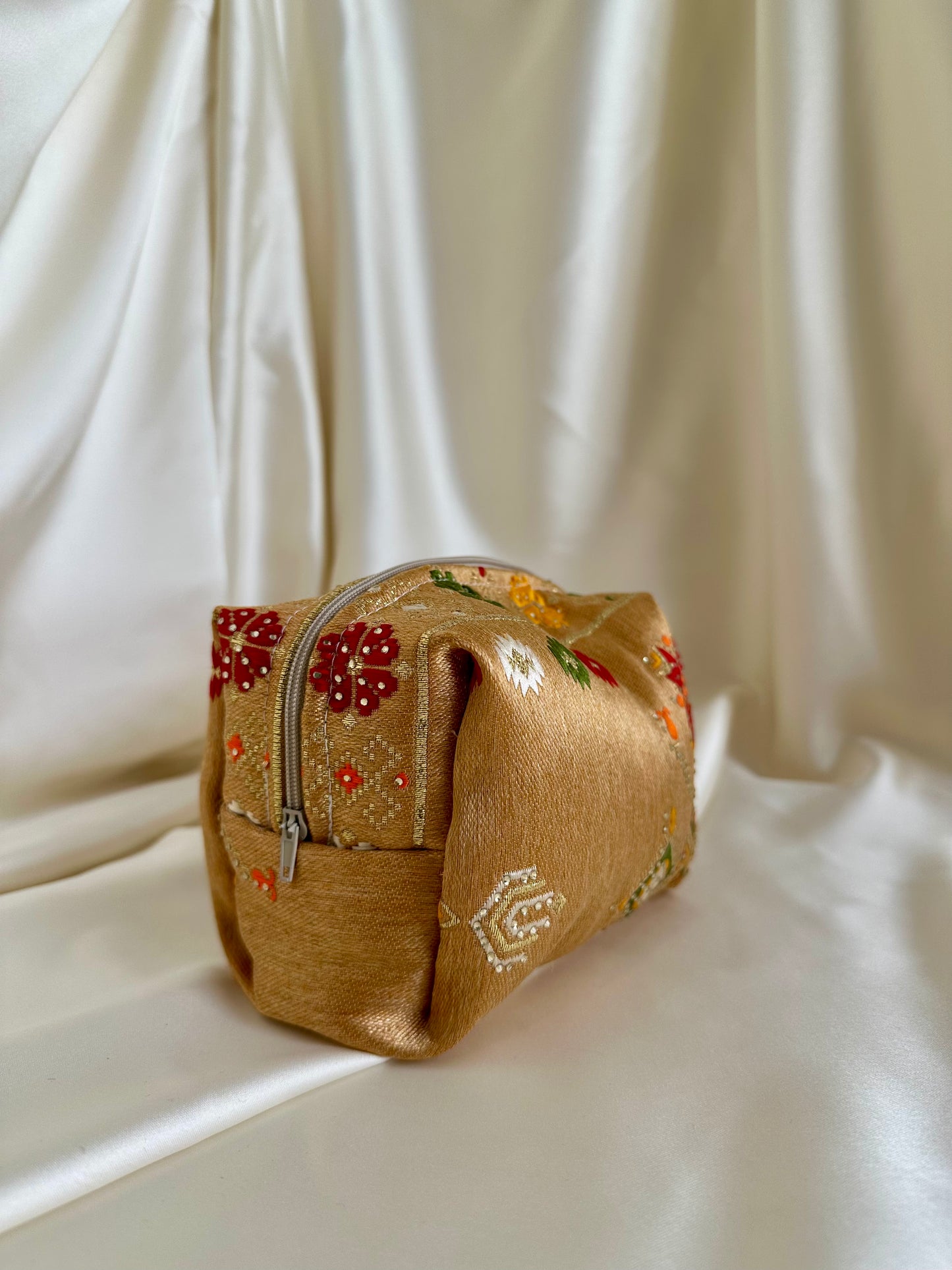 Broderies kabyles petite trousse