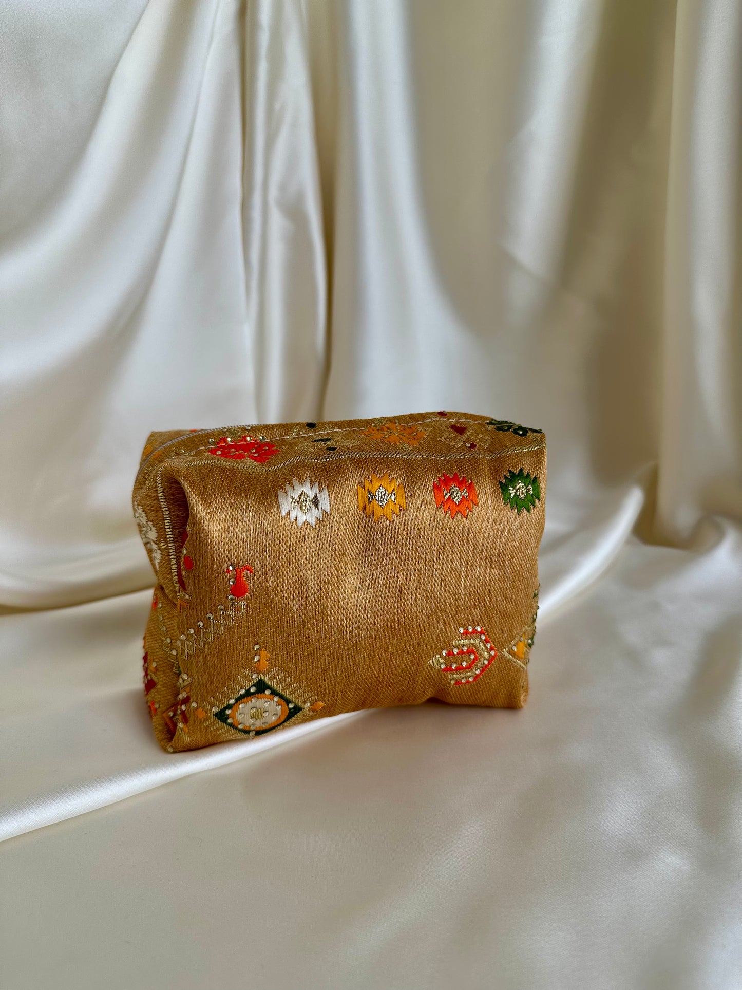 Broderies kabyles petite trousse