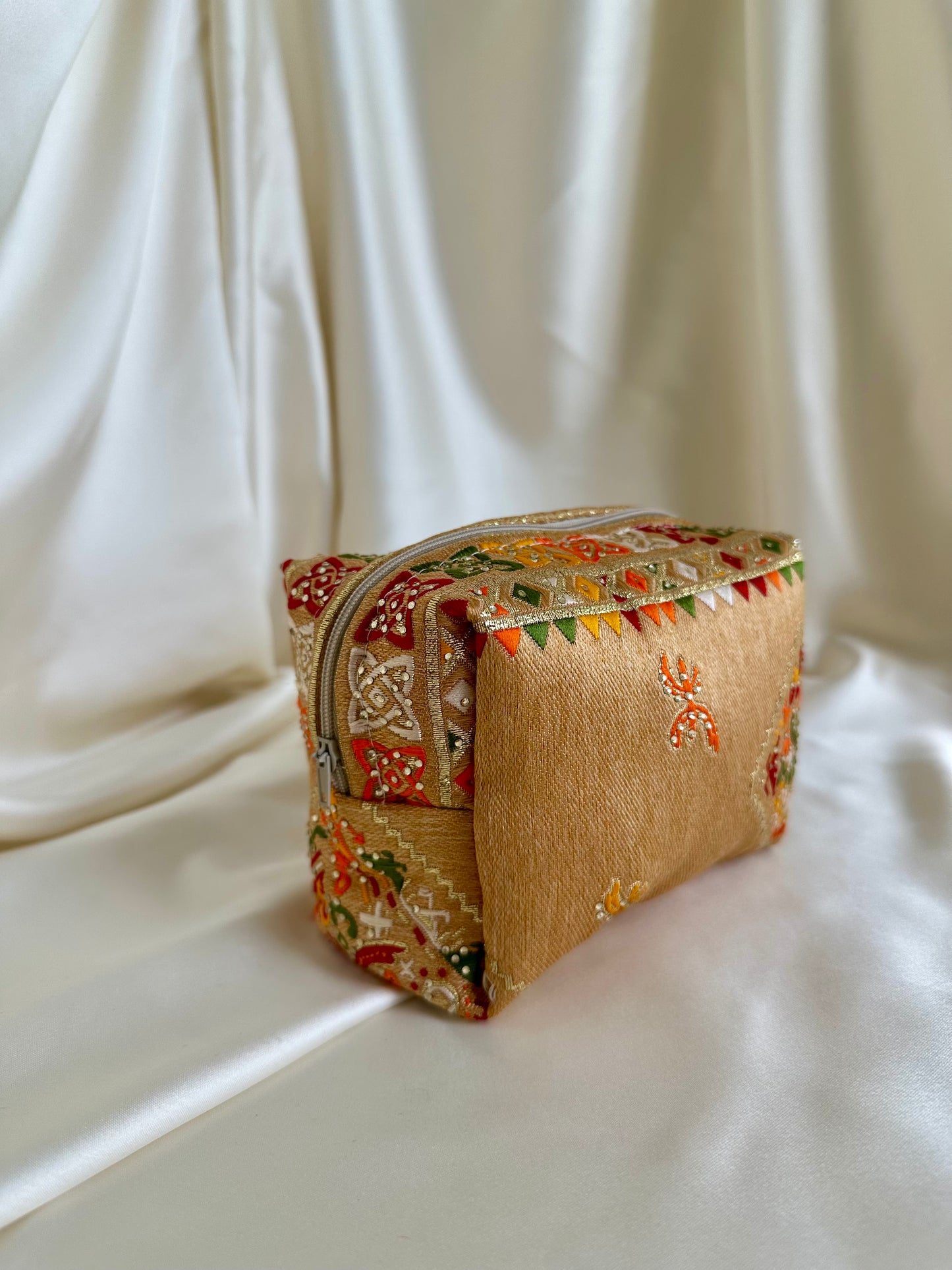 Broderies kabyles petite trousse