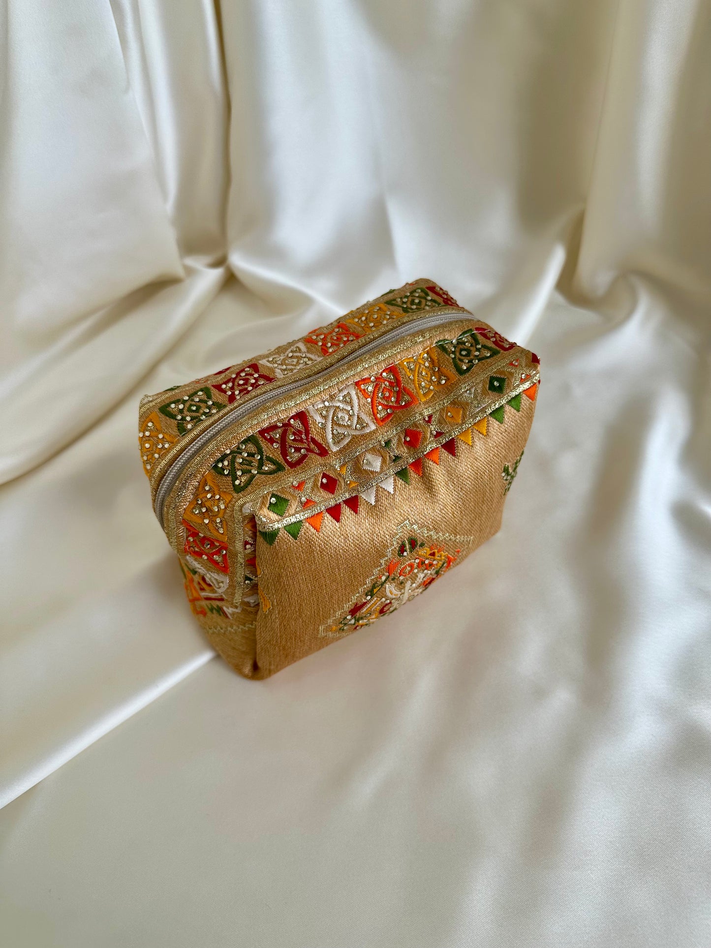 Broderies kabyles petite trousse