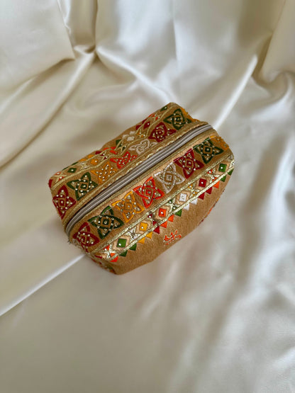 Broderies kabyles petite trousse