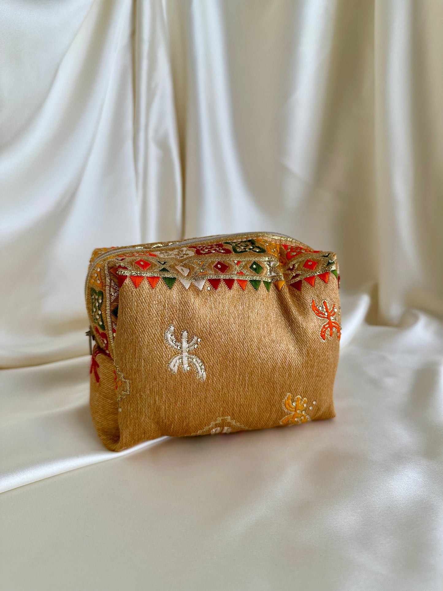 Broderies kabyles petite trousse