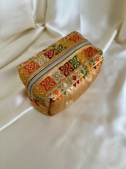 Broderies kabyles petite trousse