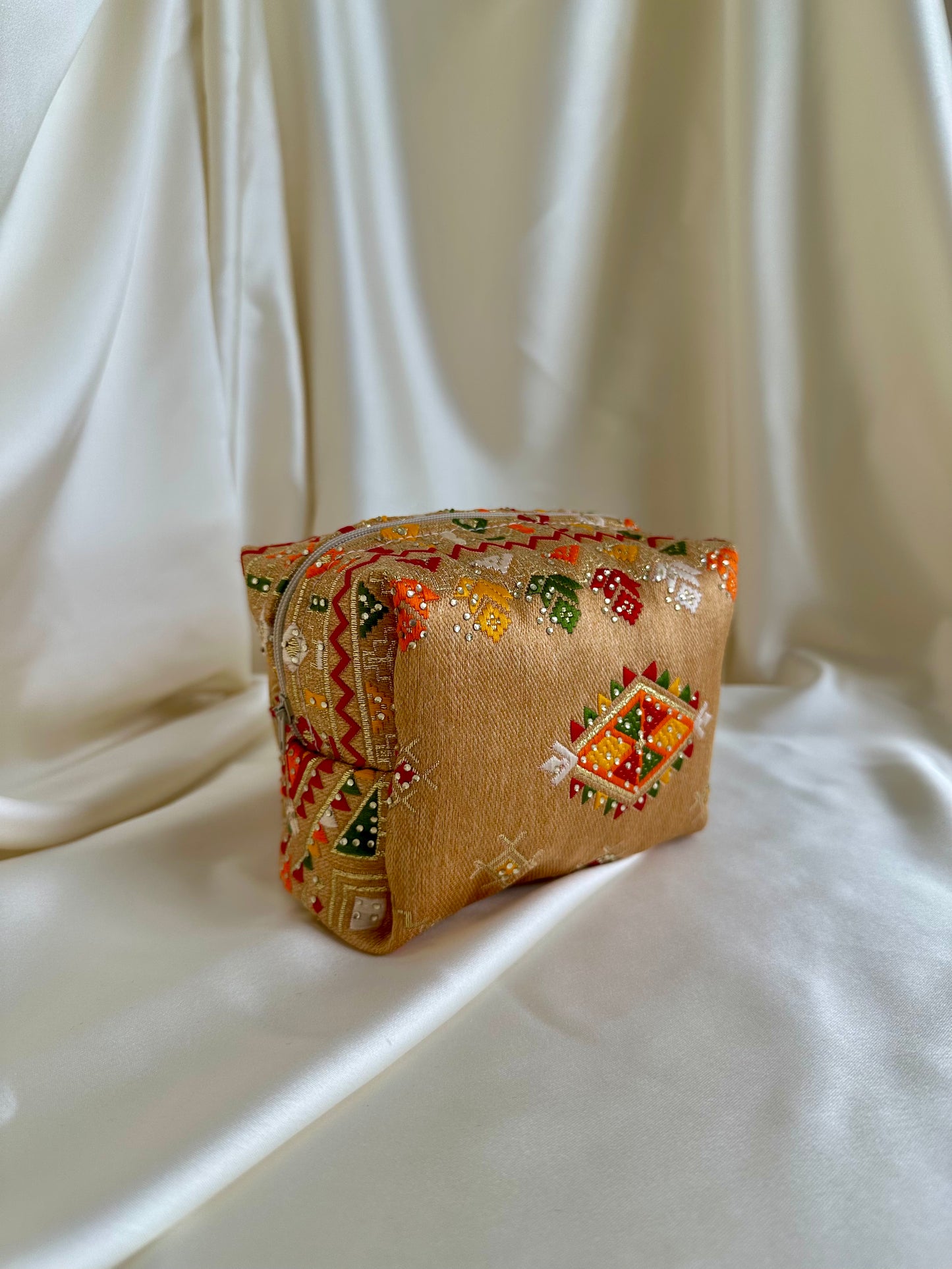 Broderies kabyles petite trousse