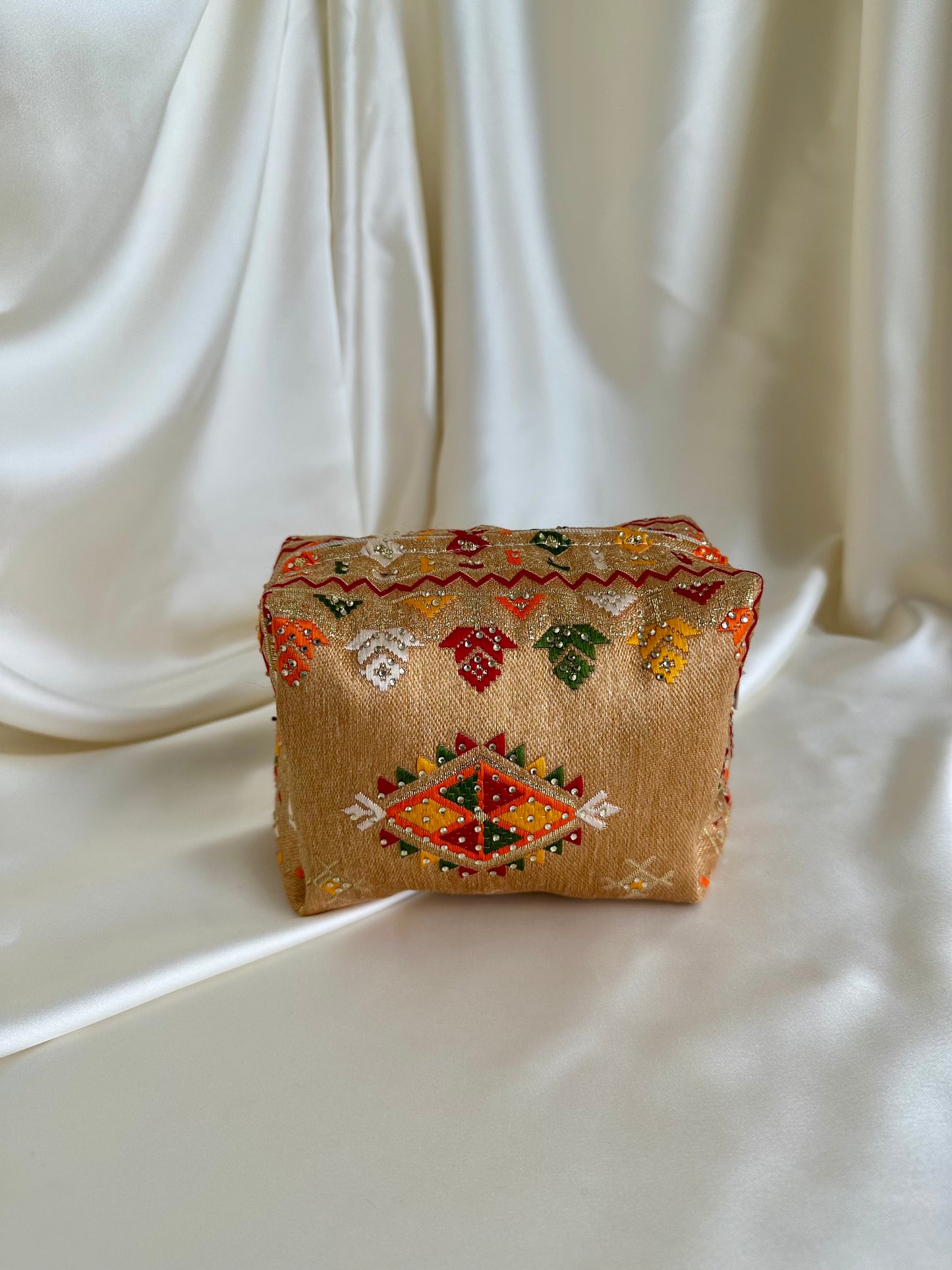 Broderies kabyles petite trousse