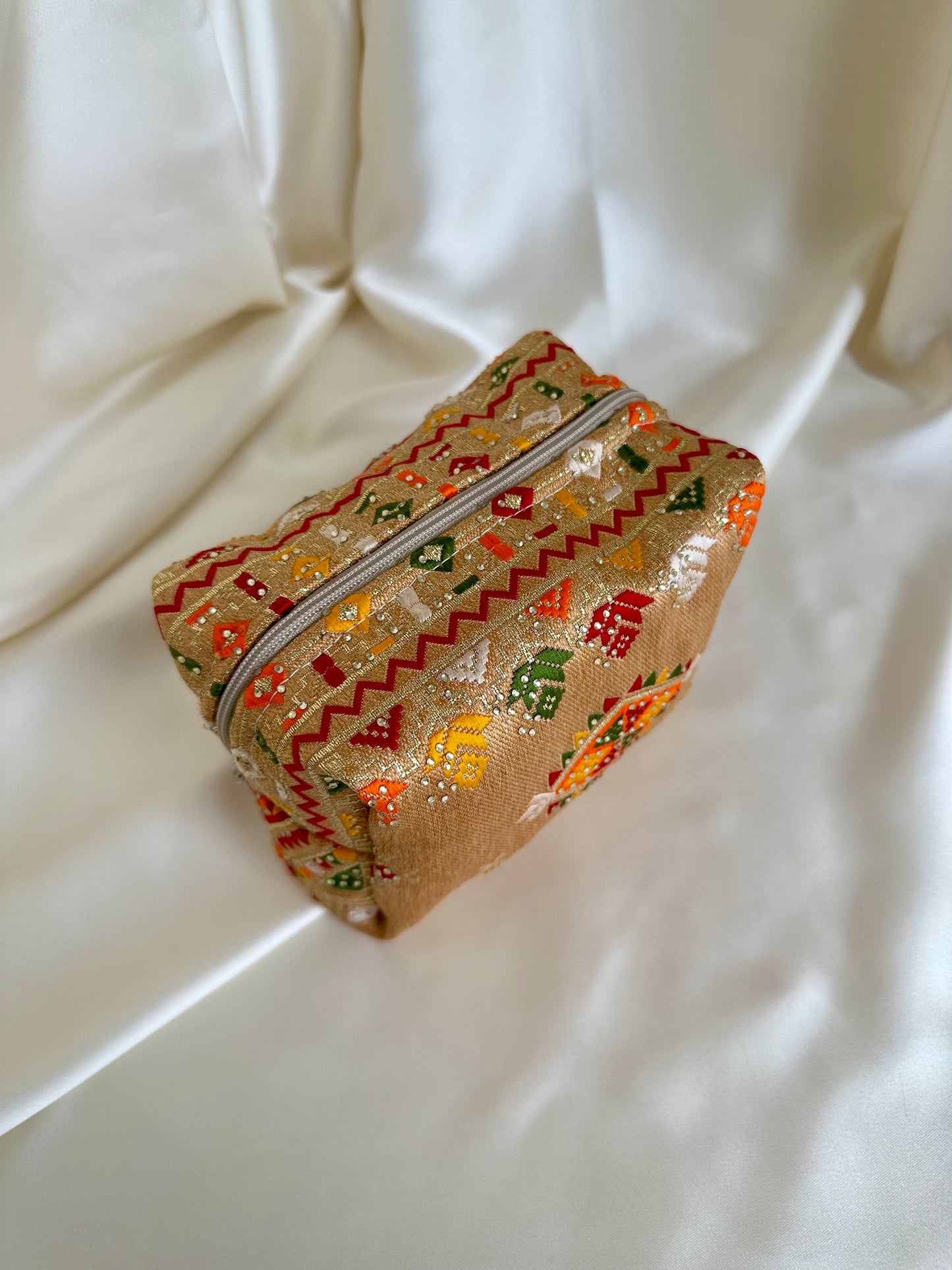 Broderies kabyles petite trousse