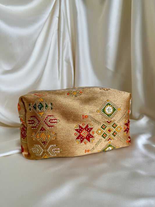 Broderies kabyles moyenne trousse