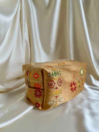 Broderies kabyles moyenne trousse