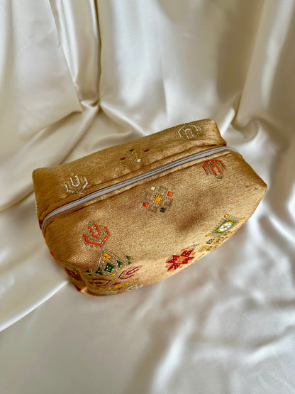 Broderies kabyles moyenne trousse