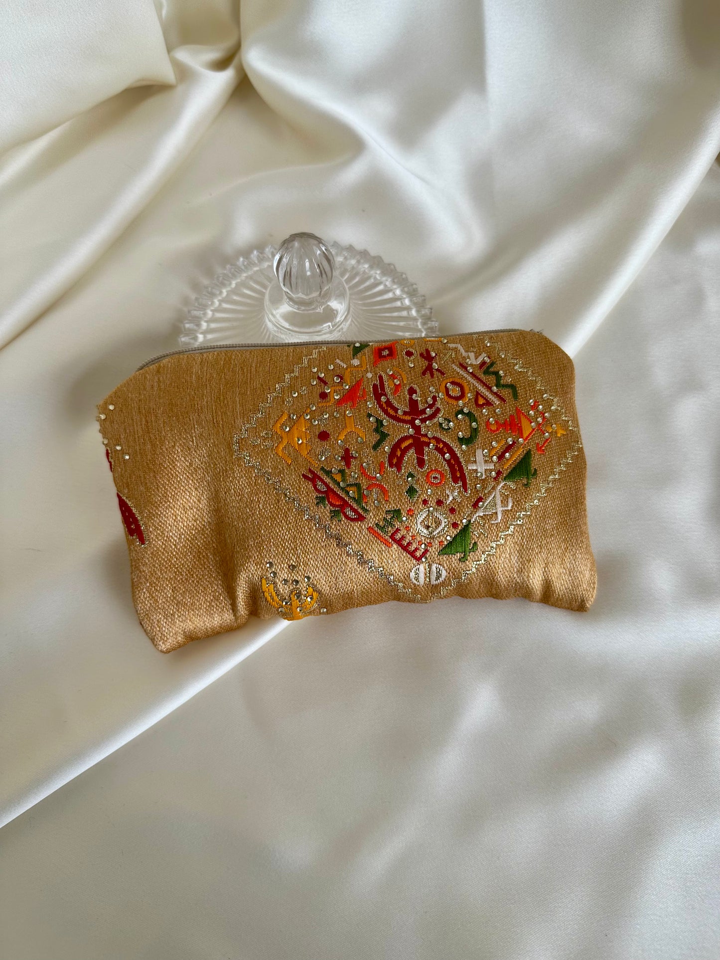 Broderies kabyles petite pochette