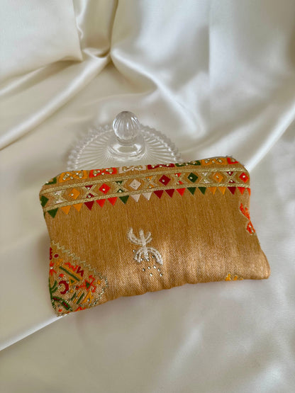Broderies kabyles petite pochette