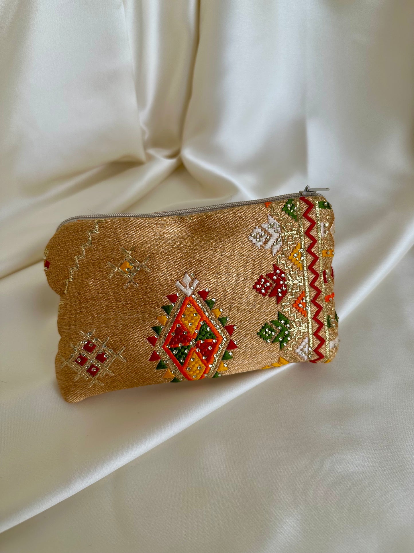 Broderies kabyles petite pochette