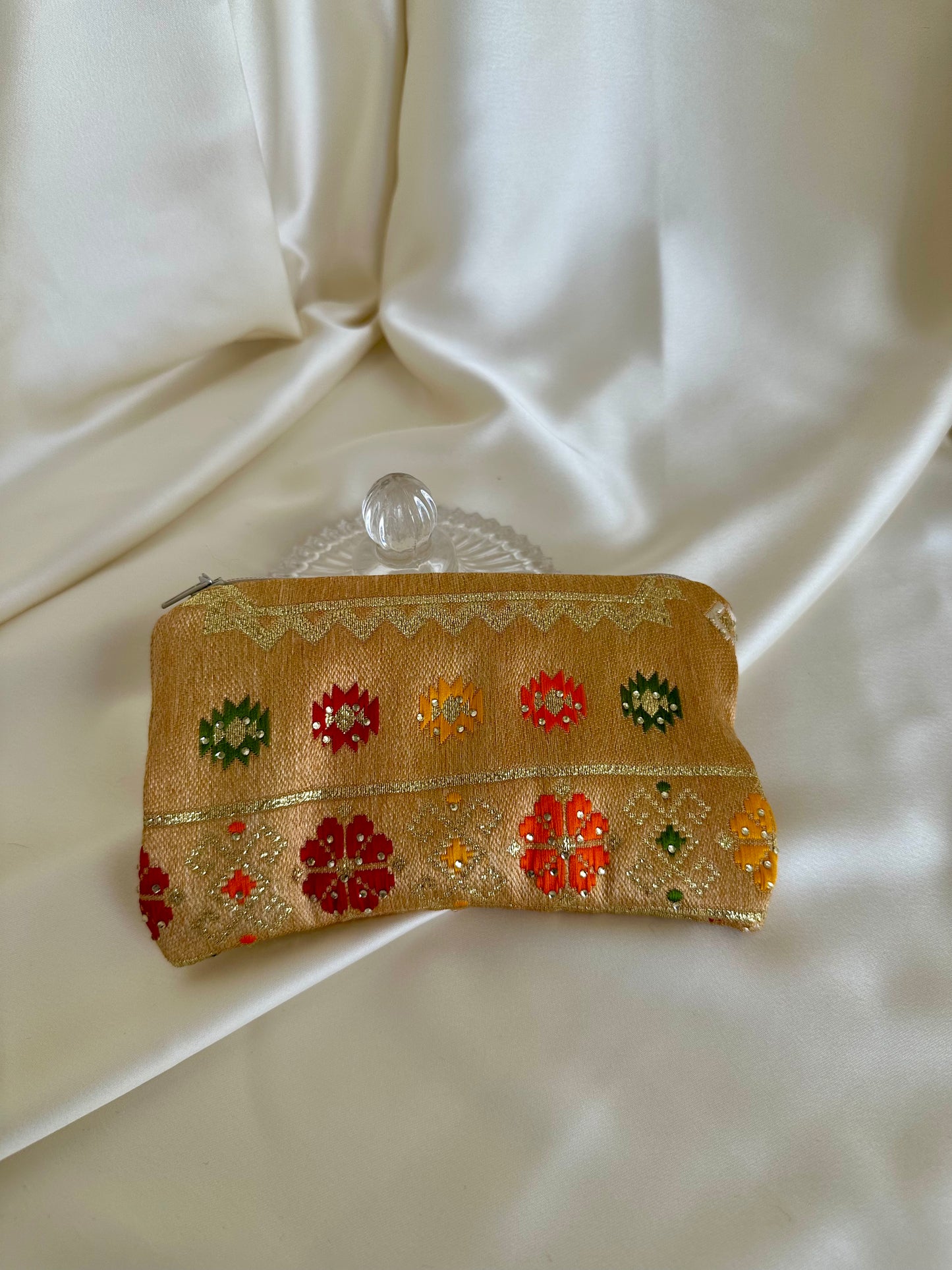 Broderies kabyles petite pochette