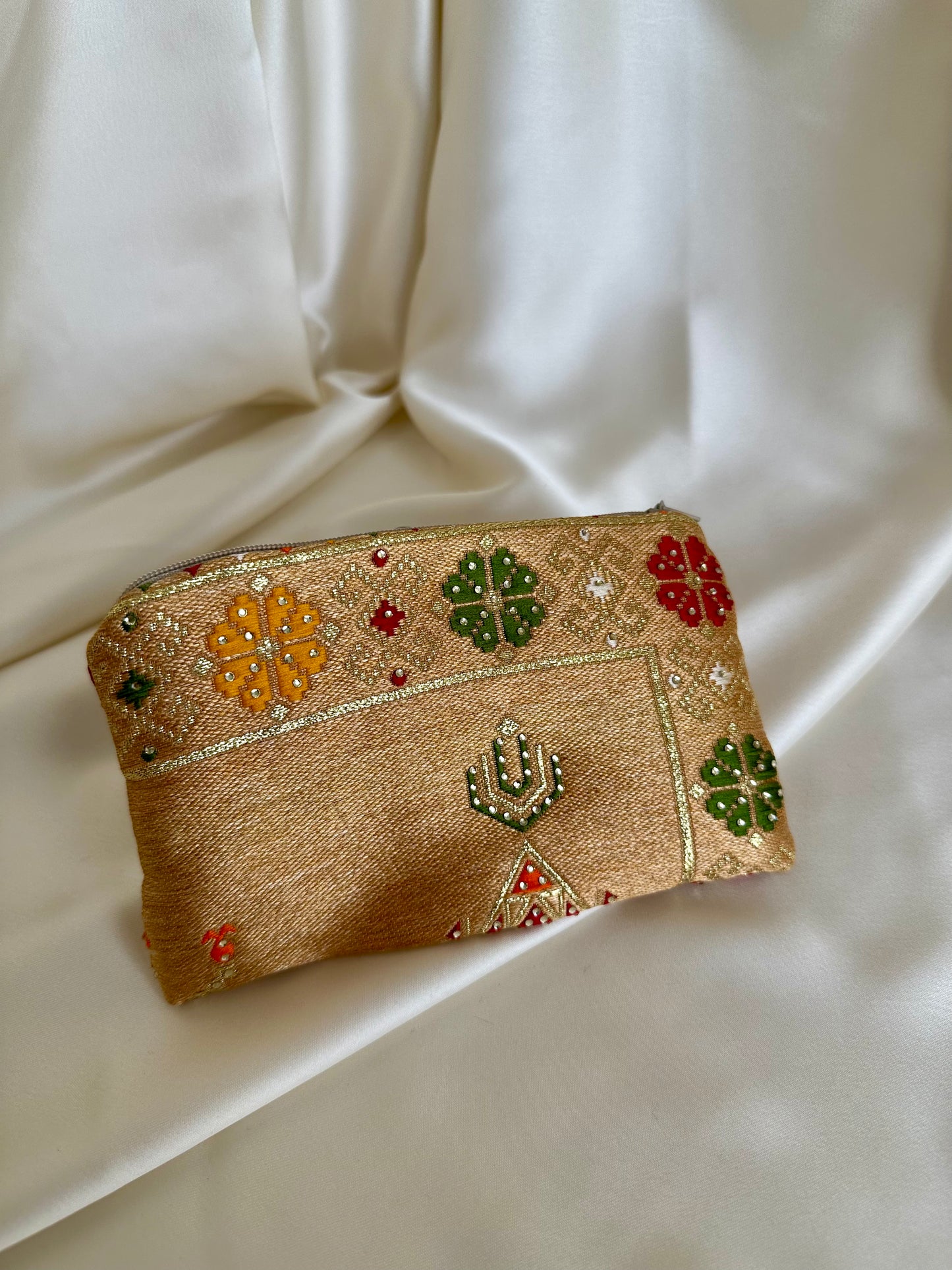 Broderies kabyles petite pochette